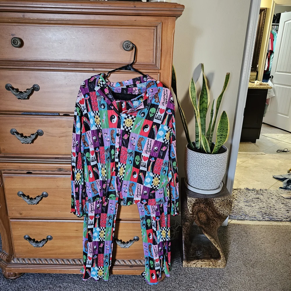 Dressed In Lala Set - Picture 1 of 3